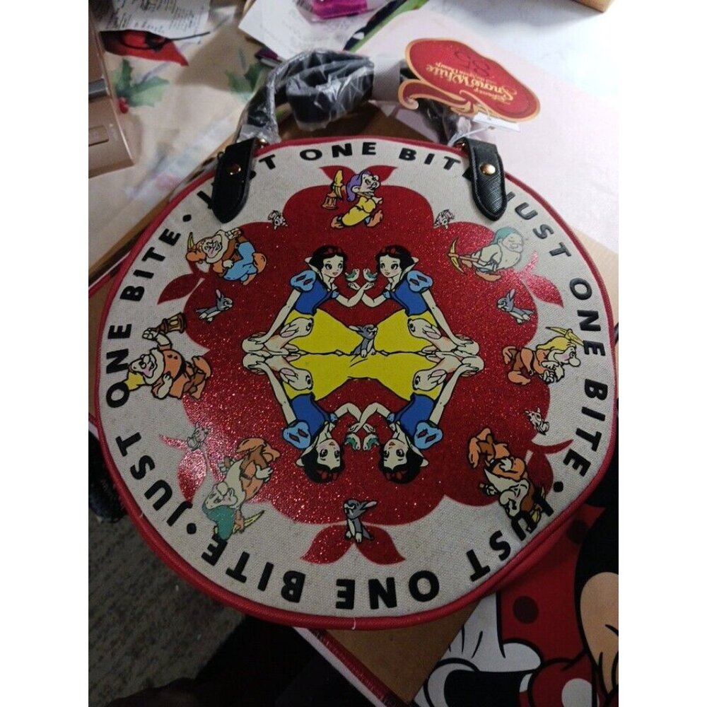 Disney Parks Snow White ”Just One Bite” Bag Purse BNWT